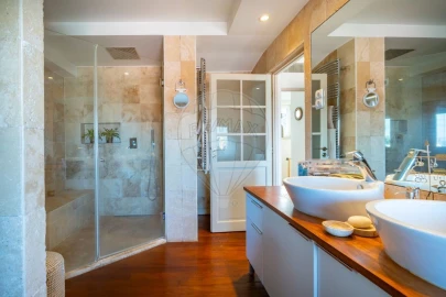 Moradia T6 para Venda em Belém