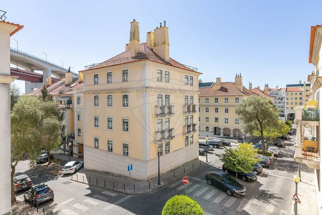 Apartamento T2 para Venda em Alcantara Foto 14