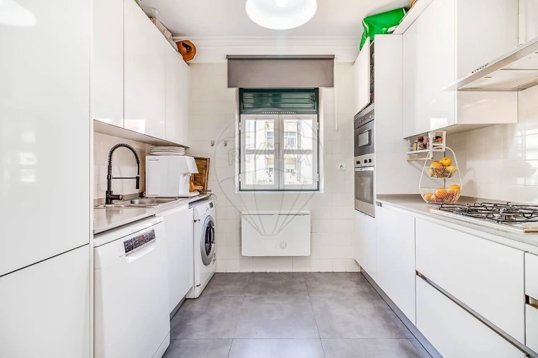 Apartamento T2 para Venda em Alcantara Foto 32