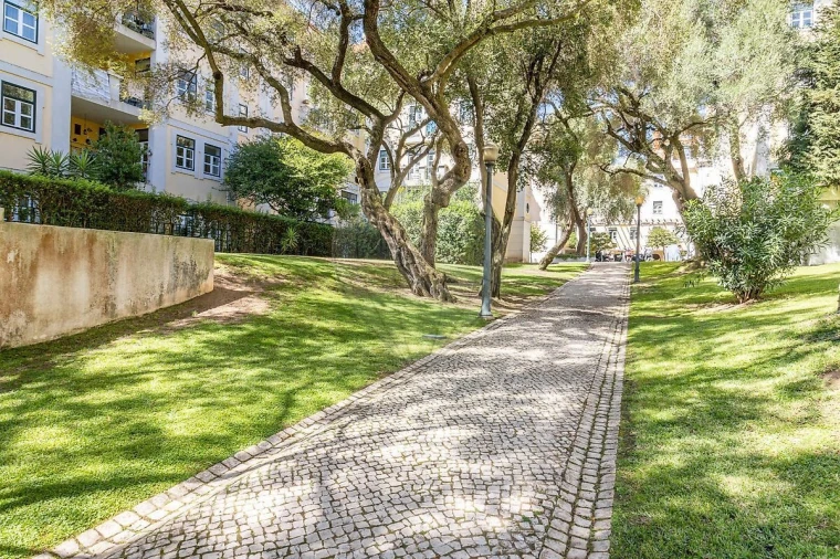 Apartamento T2 para Venda em Alcantara Foto 3