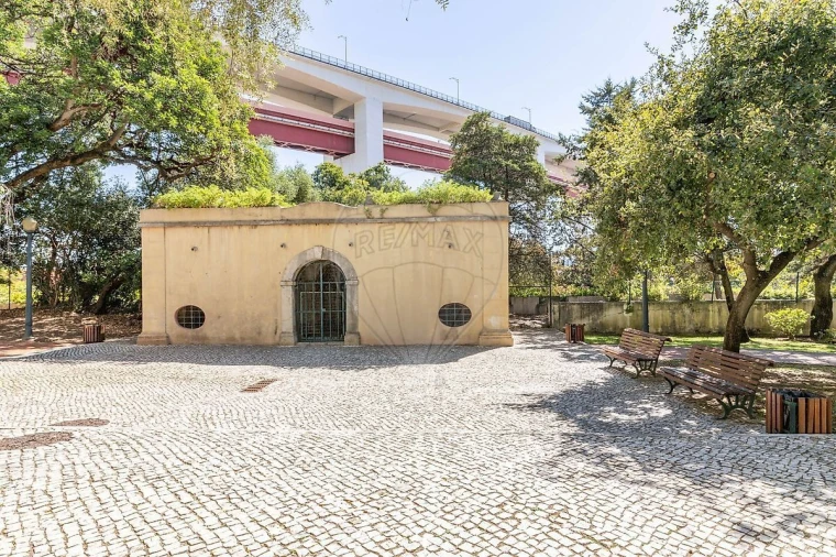 Apartamento T2 para Venda em Alcantara Foto 45