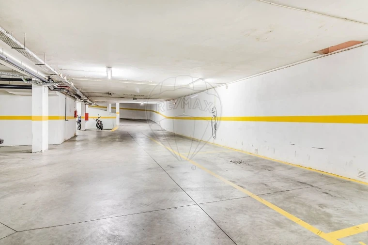 Apartamento T2 para Venda em Alcantara Foto 36