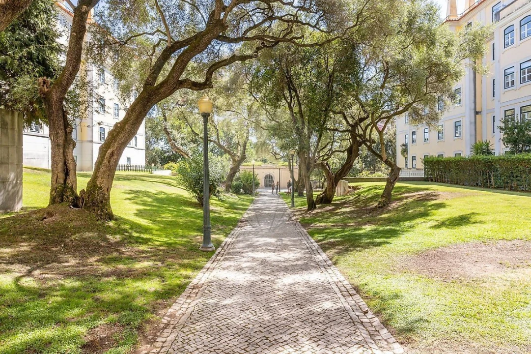 Apartamento T2 para Venda em Alcantara Foto 47