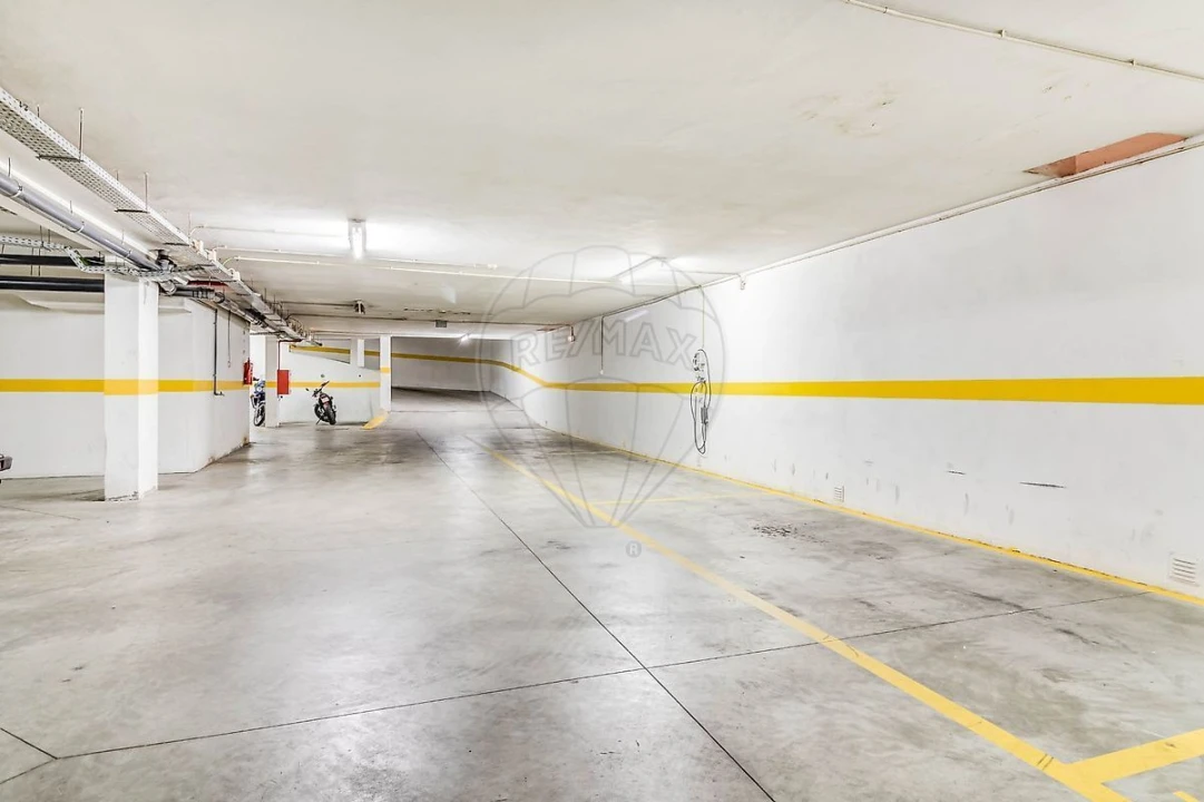 Apartamento T2 para Venda em Alcantara Foto 36