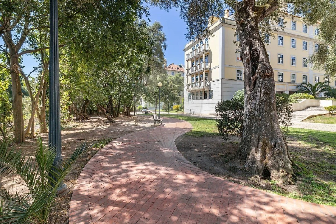 Apartamento T2 para Venda em Alcantara Foto 44