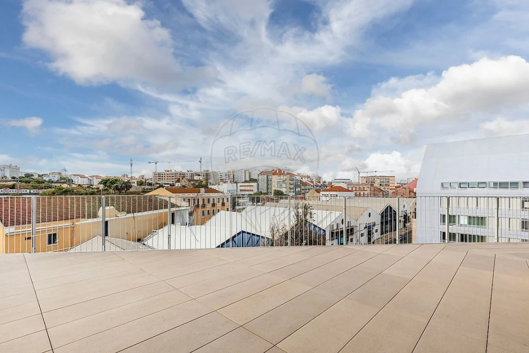 Apartamento T2 para Venda em Marvila Foto 2
