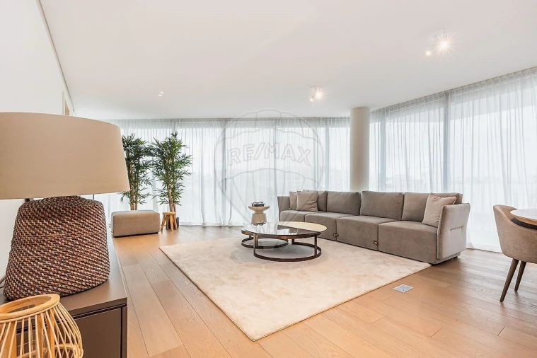 Apartamento T2 para Venda em Marvila Foto 3