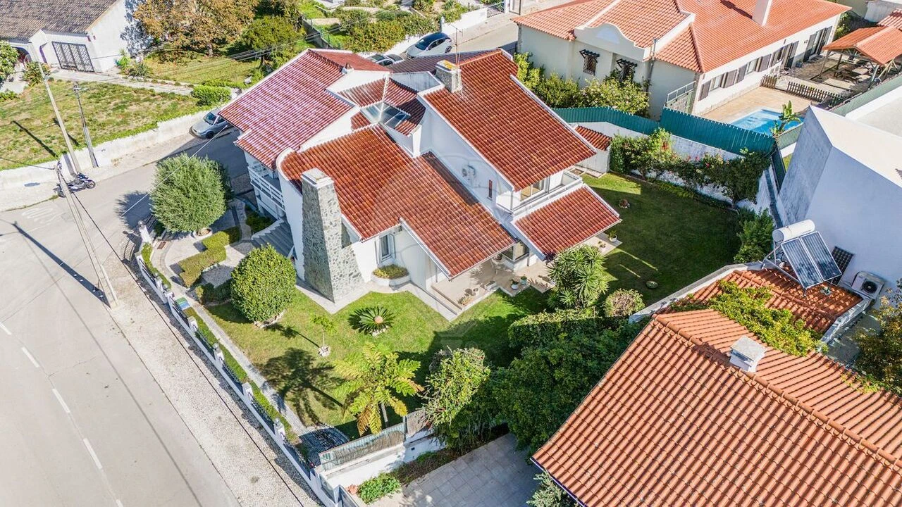 Moradia T4 para Venda em Amora Foto 30