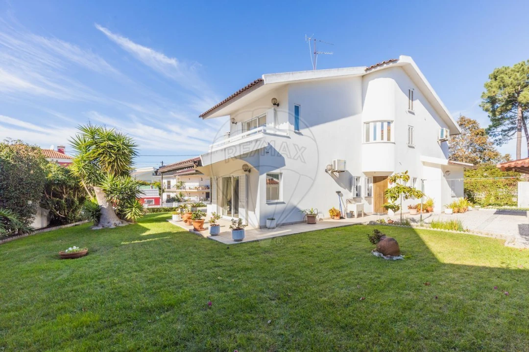 Moradia T4 para Venda em Amora Foto 5