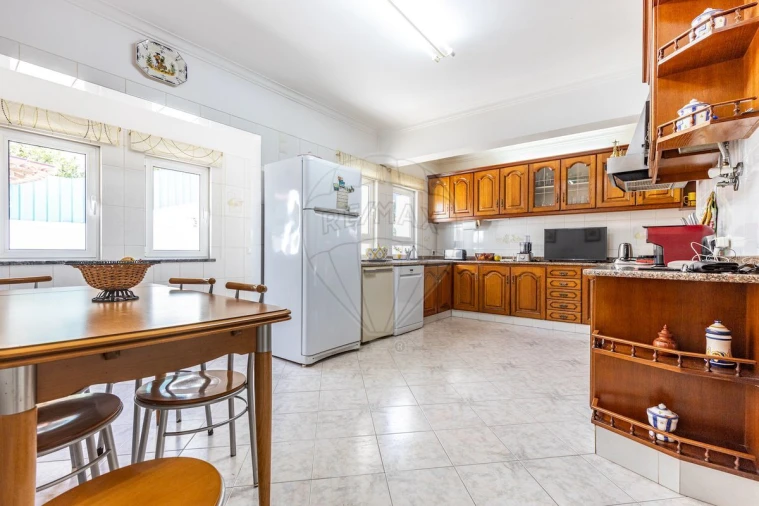 Moradia T4 para Venda em Amora Foto 25