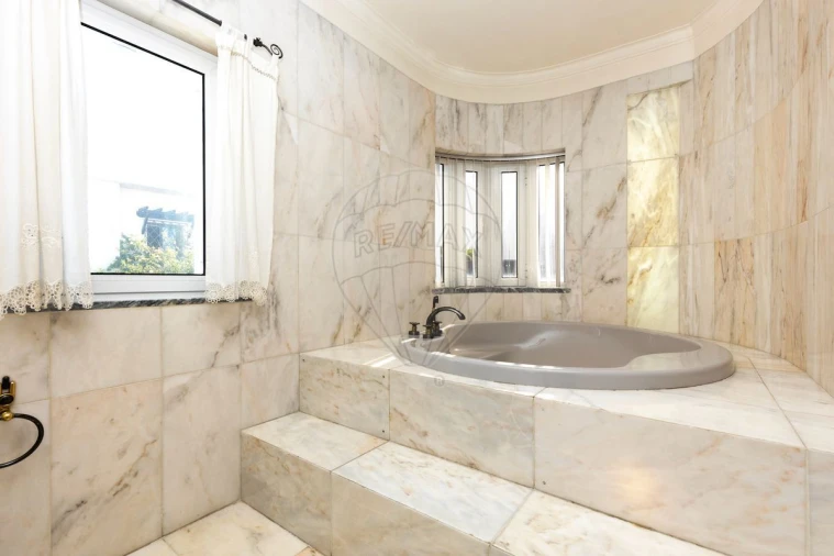 Moradia T4 para Venda em Amora Foto 23