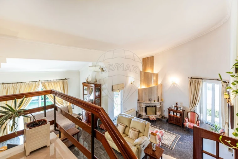 Moradia T4 para Venda em Amora Foto 15