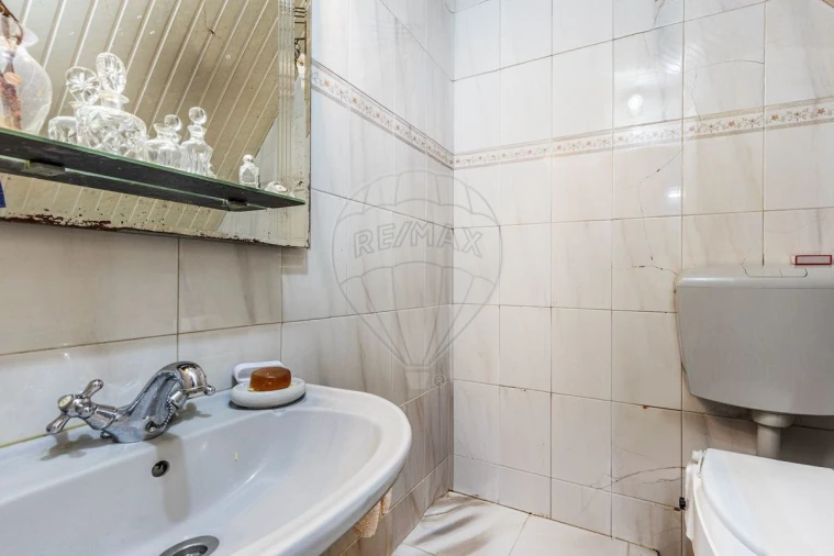 Apartamento T1 para Venda em Estrela Foto 5