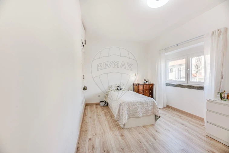 Moradia T5 para Venda em Barcarena Foto 20