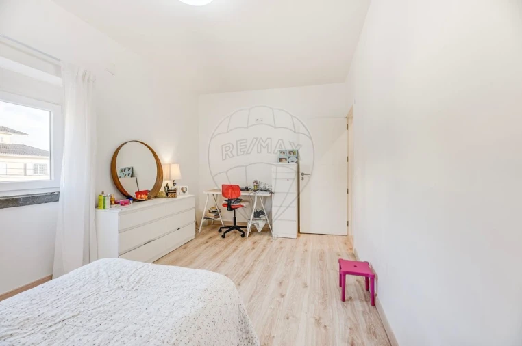 Moradia T5 para Venda em Barcarena Foto 21