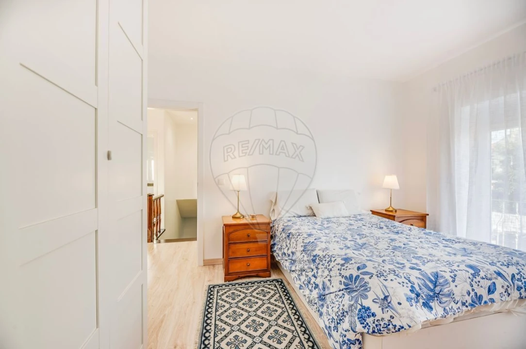 Moradia T5 para Venda em Barcarena Foto 23