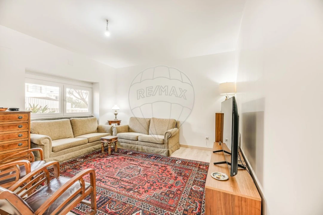 Moradia T5 para Venda em Barcarena Foto 12