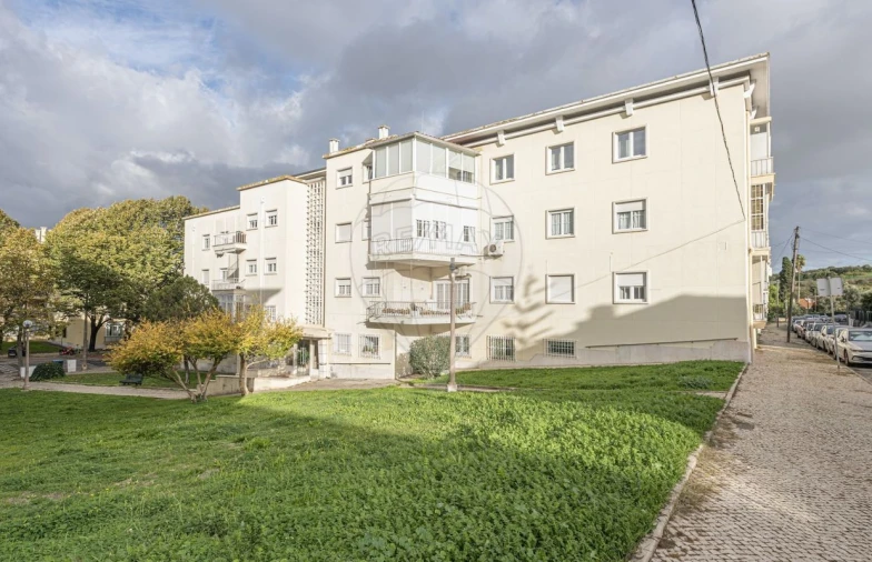 Apartamento T4 para Venda em Alvalade Foto 29