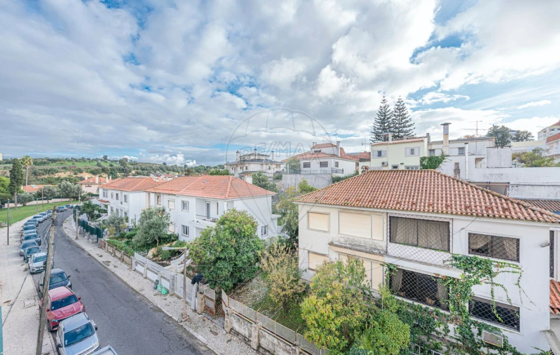 Apartamento T4 para Venda em Alvalade Foto 26