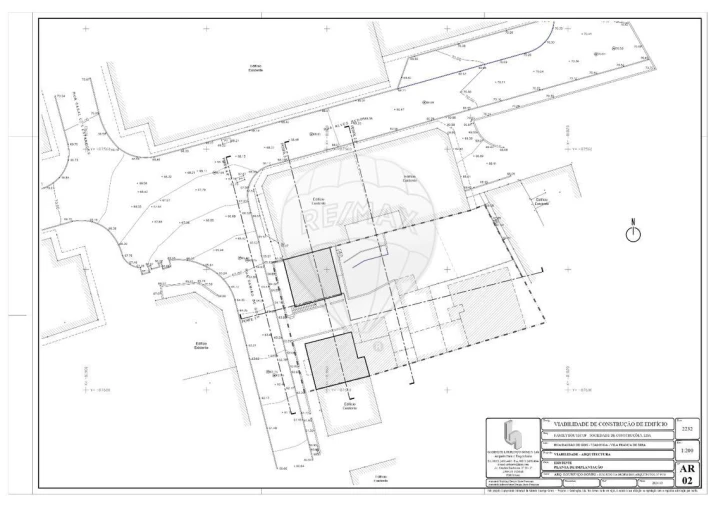 Prédio para Venda em Vialonga Foto 11