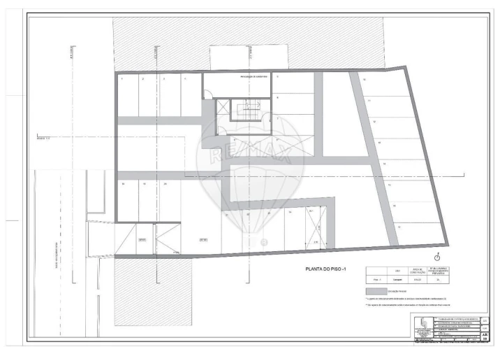 Prédio para Venda em Vialonga Foto 20