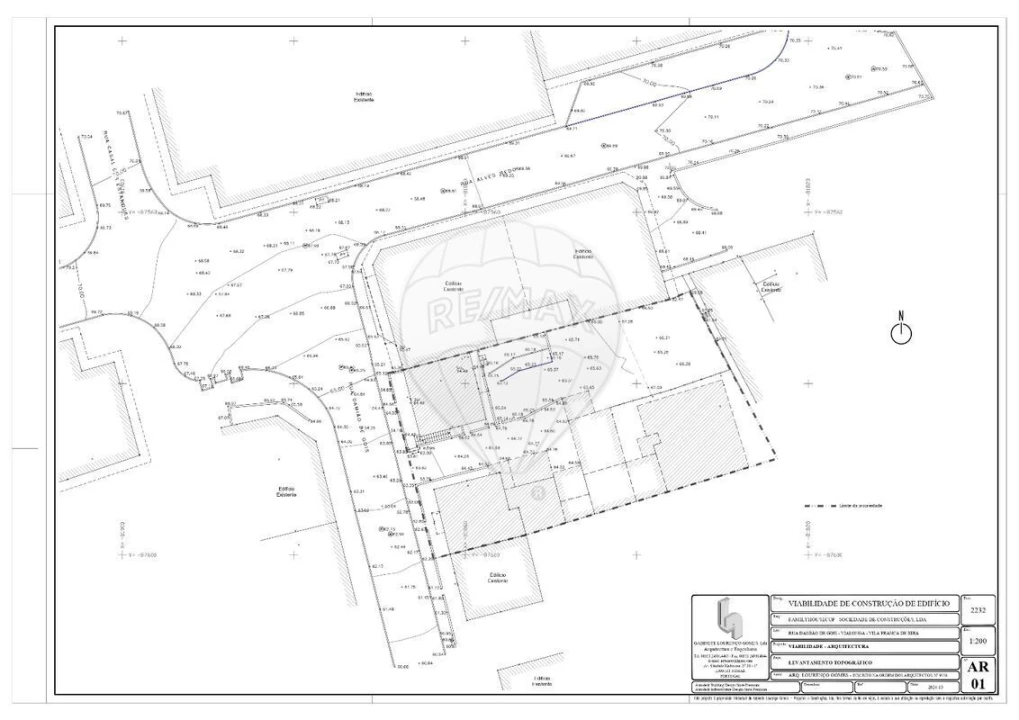 Prédio para Venda em Vialonga Foto 10