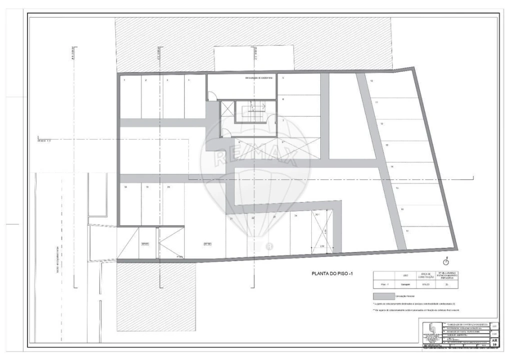 Prédio para Venda em Vialonga Foto 20