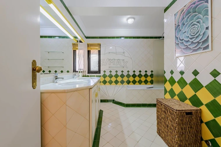 Moradia T5 para Venda em União das Freguesias de Setúbal Foto 30