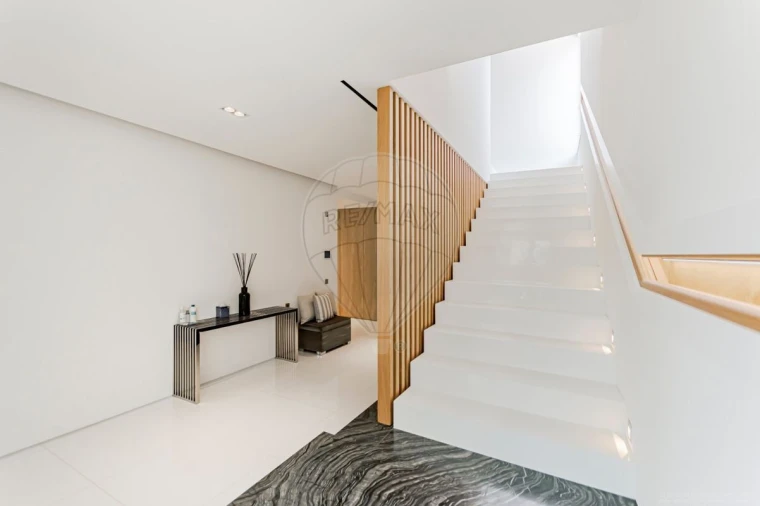 Moradia T8 para Venda em Porches Foto 10