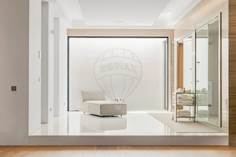 Moradia T8 para Venda em Porches Foto 40