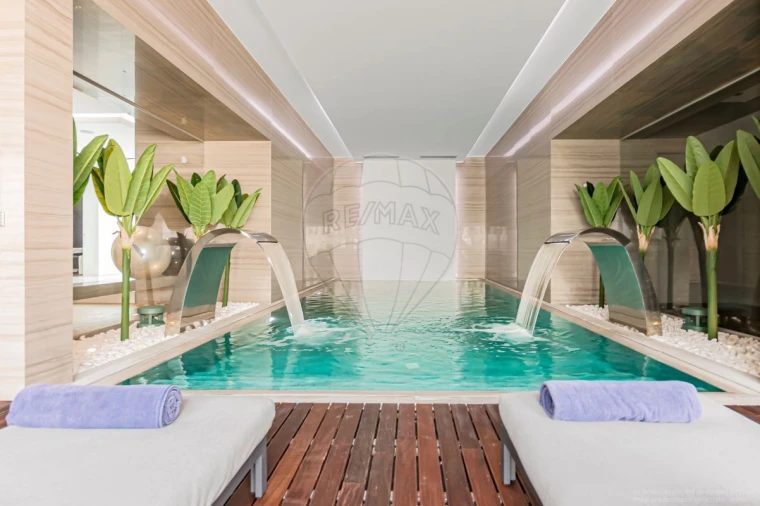 Moradia T8 para Venda em Porches Foto 36