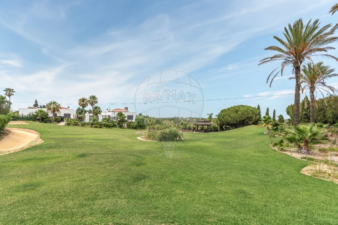 Moradia T8 para Venda em Porches Foto 42