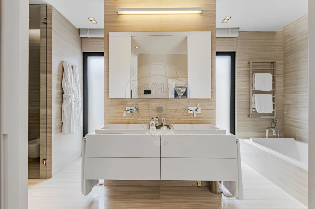 Moradia T8 para Venda em Porches Foto 18