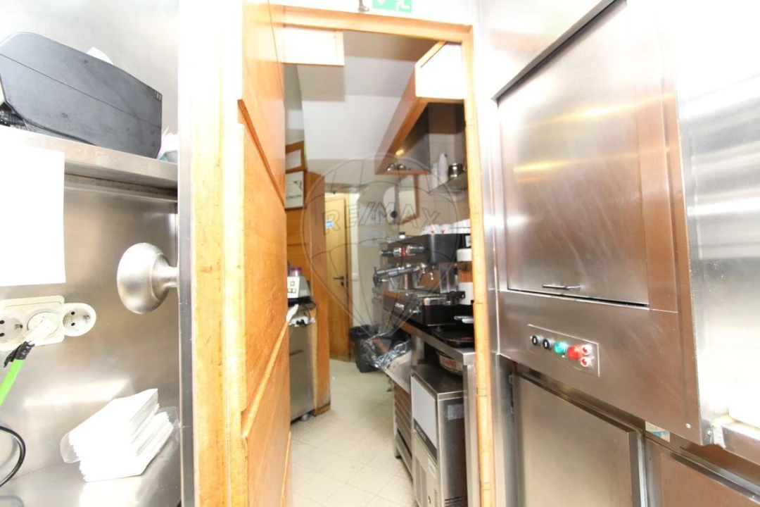 Loja para Venda em São Domingos de Benfica Foto 18