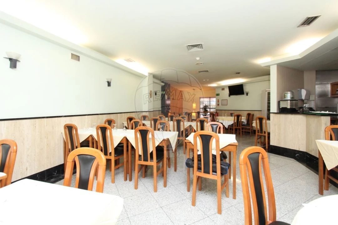 Loja para Venda em São Domingos de Benfica Foto 24