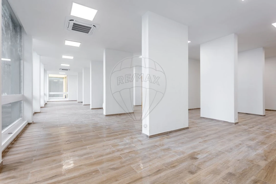 Loja para Venda em Algueirão-Mem Martins Foto 12