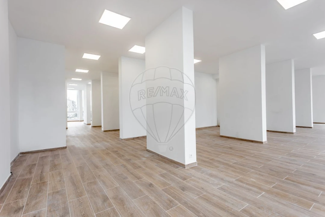 Loja para Venda em Algueirão-Mem Martins Foto 9