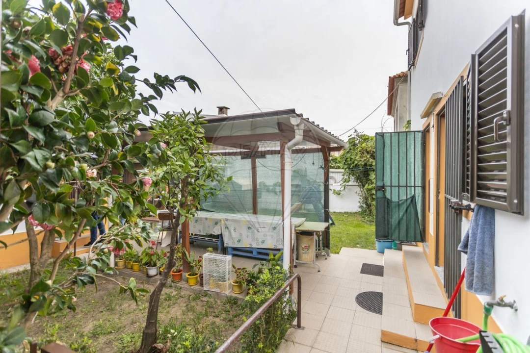 Moradia T2 para Venda em Quinta do Anjo Foto 6