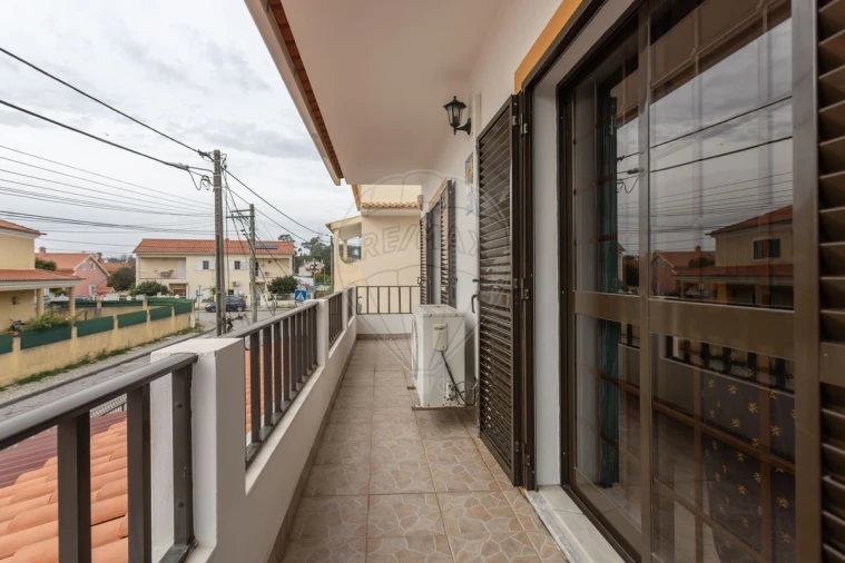 Moradia T2 para Venda em Quinta do Anjo Foto 14