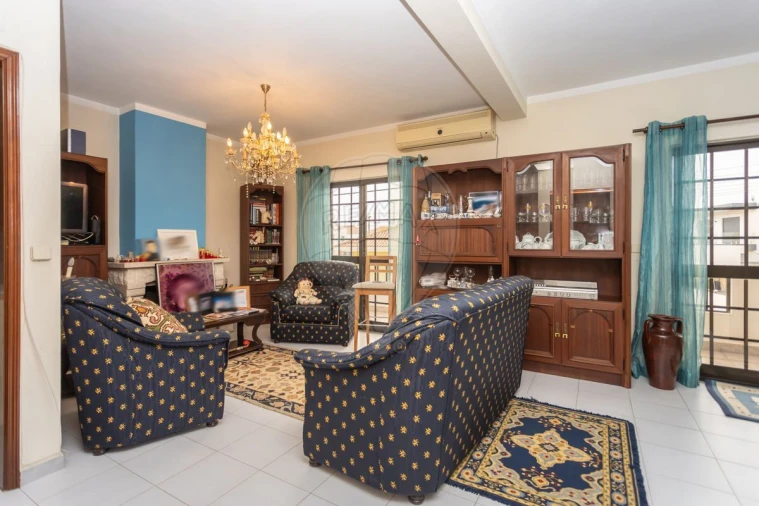 Moradia T2 para Venda em Quinta do Anjo Foto 12