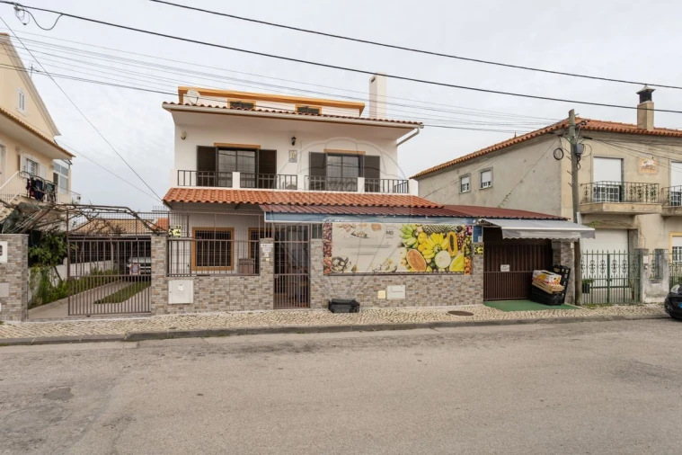 Moradia T2 para Venda em Quinta do Anjo Foto 2