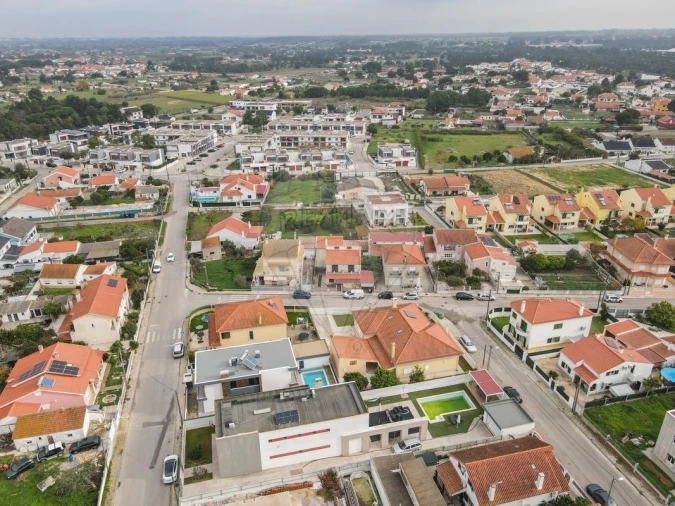 Moradia T2 para Venda em Quinta do Anjo Foto 36