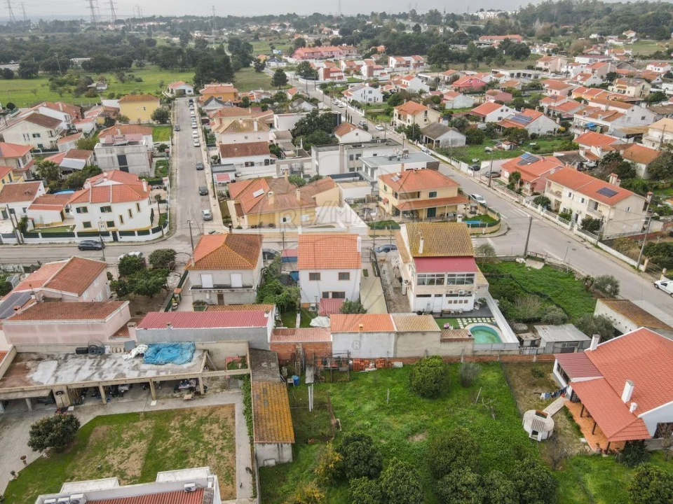 Moradia T2 para Venda em Quinta do Anjo Foto 34