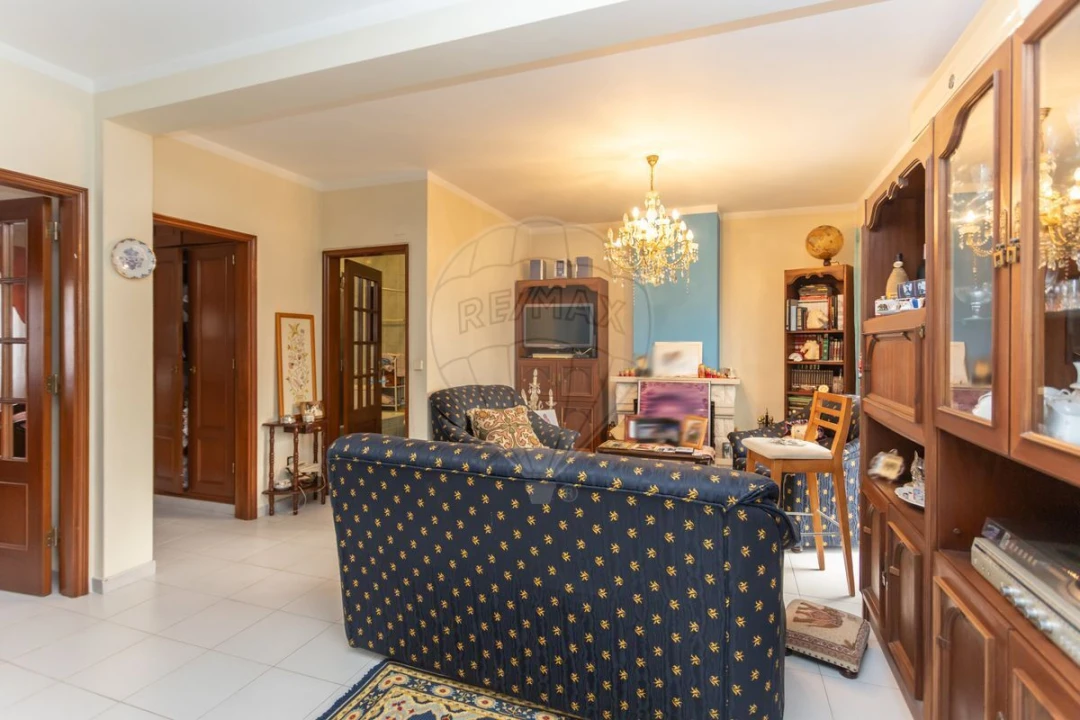 Moradia T2 para Venda em Quinta do Anjo Foto 11