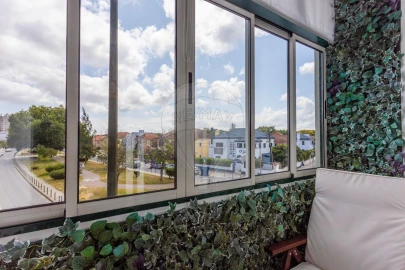 Apartamento T4 para Venda em Lumiar