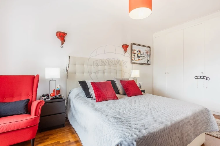Apartamento T4 para Venda em Lumiar Foto 12