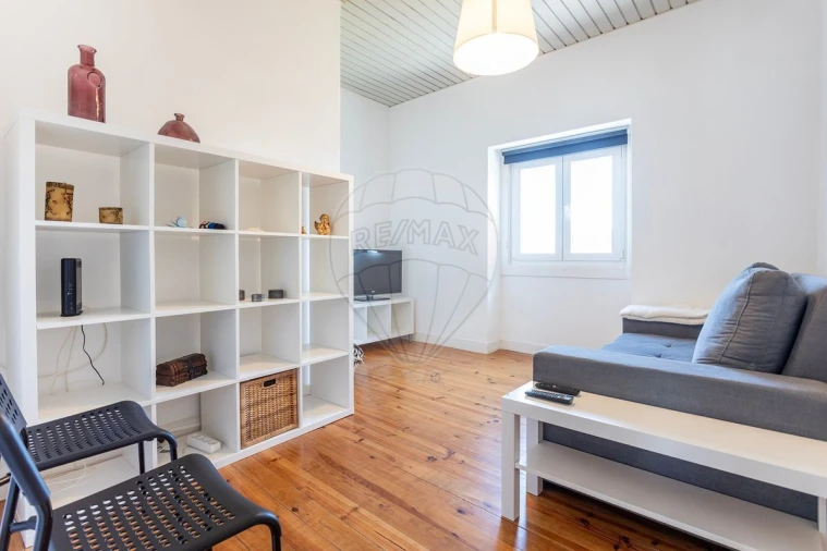 Prédio para Venda em Vila Nova da Barquinha Foto 14