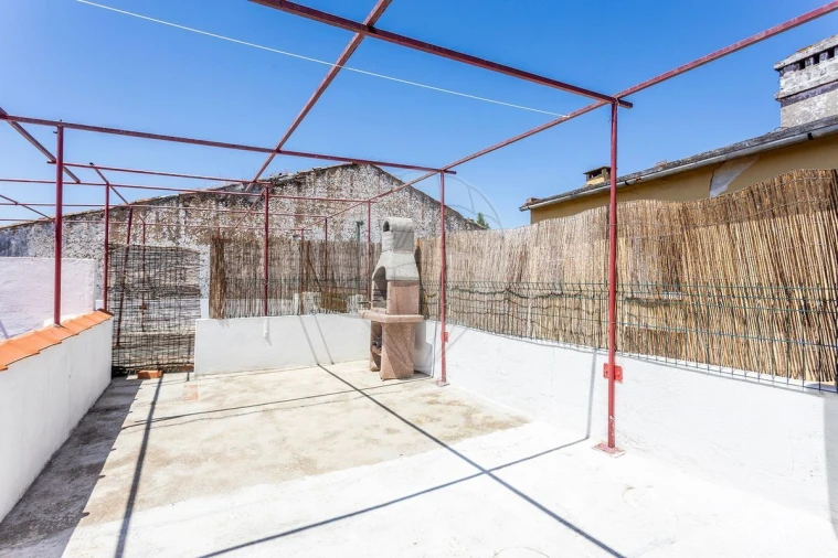 Prédio para Venda em Vila Nova da Barquinha Foto 18