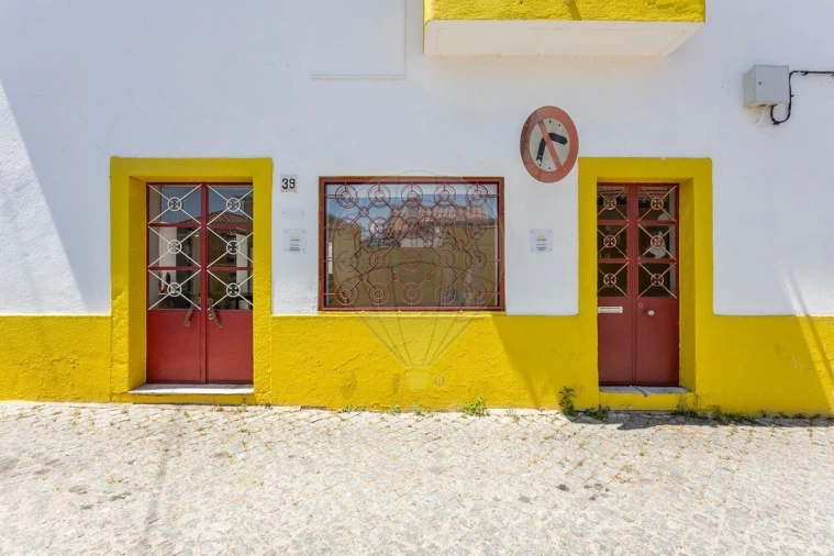 Prédio para Venda em Vila Nova da Barquinha Foto 35