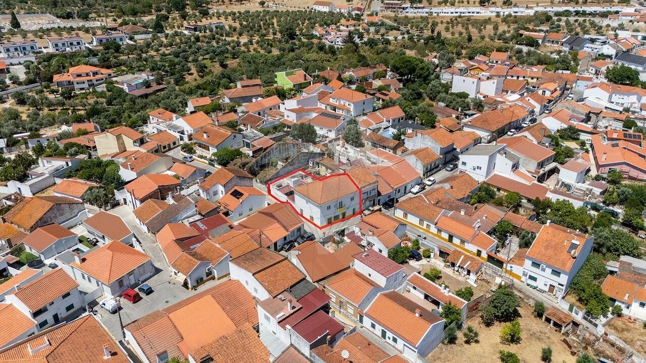 Prédio para Venda em Vila Nova da Barquinha Foto 37